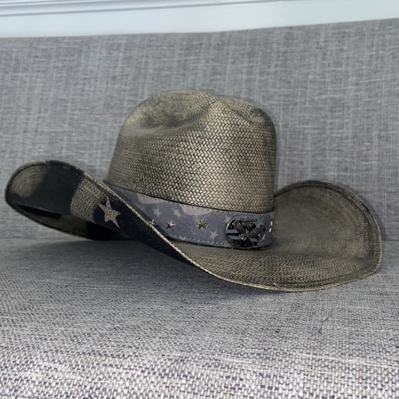 Stylish Tan Cowboy Hat with Star Accents - Picture 1 of 10